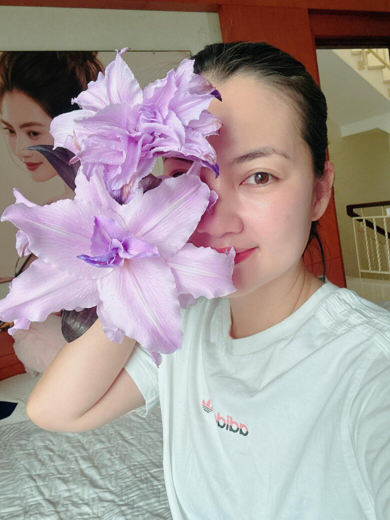 Sau tuyên bố tạm dừng đóng phim truyền hình từ năm ngoái , Ngọc Lan tập trung vào đời sống cá nhân và chăm sóc con trai. Ảnh: FBNV