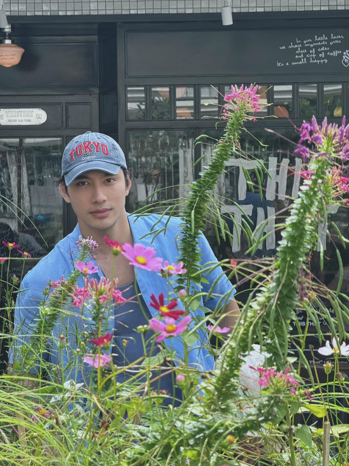 Không chỉ nổi tiếng showbiz Việt, NTK Lý Quí Khánh còn là cháu trai của gia tộc Lý Quí - một trong những gia tộc lâu đời và giàu có bậc nhất tại Việt Nam. Ảnh: FB Lý Quí Khánh