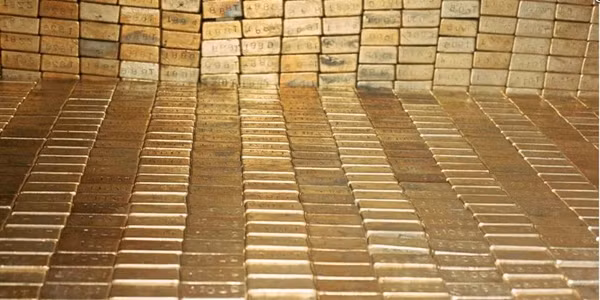 Theo Sở Đúc tiền Mỹ, kho vàng Fort Knox đang lưu trữ khoảng 4.581 tấn vàng, chiếm khoảng một nửa tổng lượng vàng dự trữ của Bộ Tài chính Mỹ. Ảnh: WBKO