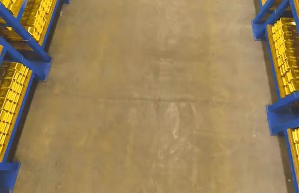 Các hầm được xây dựng trên đất sét London, loại đất sét mềm. Ảnh: Bank of England