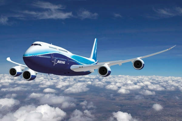 Với diện tích gần 460m2, máy bay 747 của Boeing là một trong những máy bay lớn nhất và thoải mái nhất trên thế giới; nó có biệt danh là Dreamliner. Chiếc đắt nhất là một chiếc Boeing 747-8 VIP thuộc về một chủ sở hữu ẩn danh và có giá trị 367 triệu USD. Ảnh: Boeing