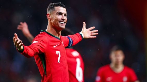 Theo thống kê của hãng Sportico, Cristiano Ronaldo một lần nữa đứng đầu danh sách 100 vận động viên được trả lương cao nhất thế giới. Ảnh: Espn