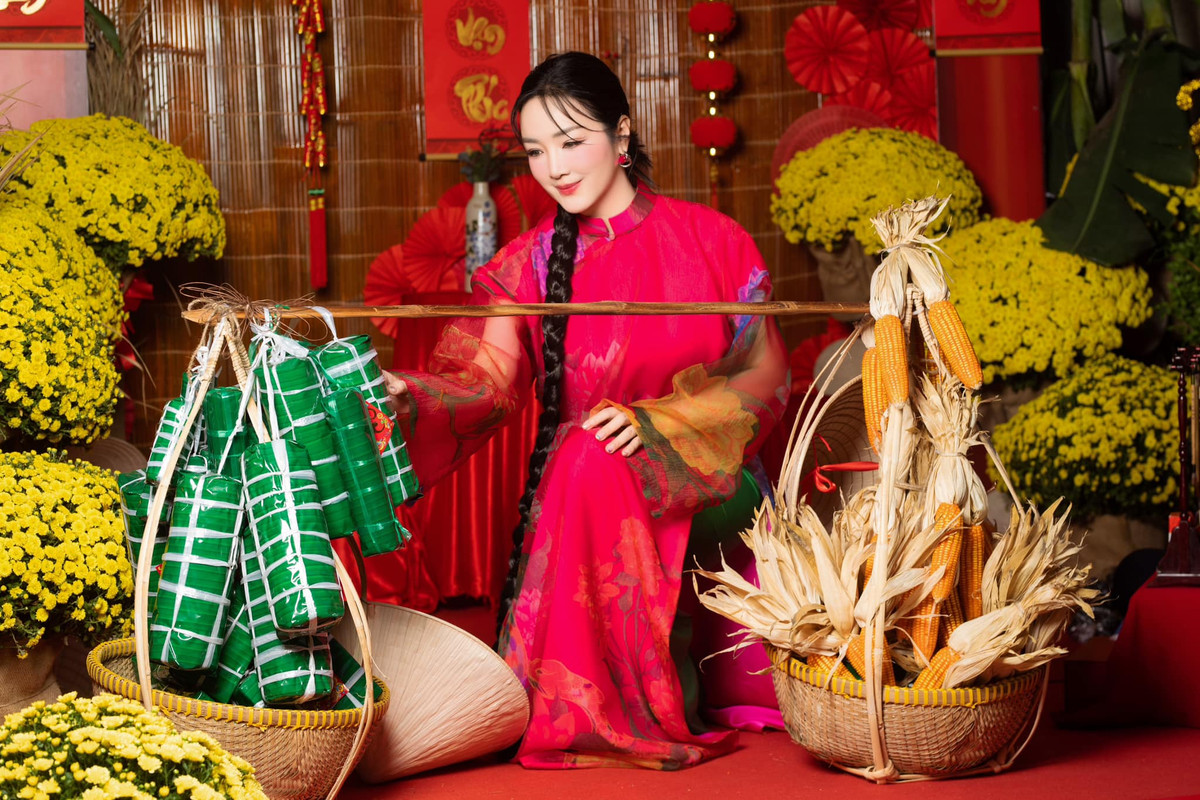 Hoa hậu Đền Hùng Giáng My dành một góc trong nhà decor theo phong cách Tết truyền thống. Ảnh: FB Giáng My