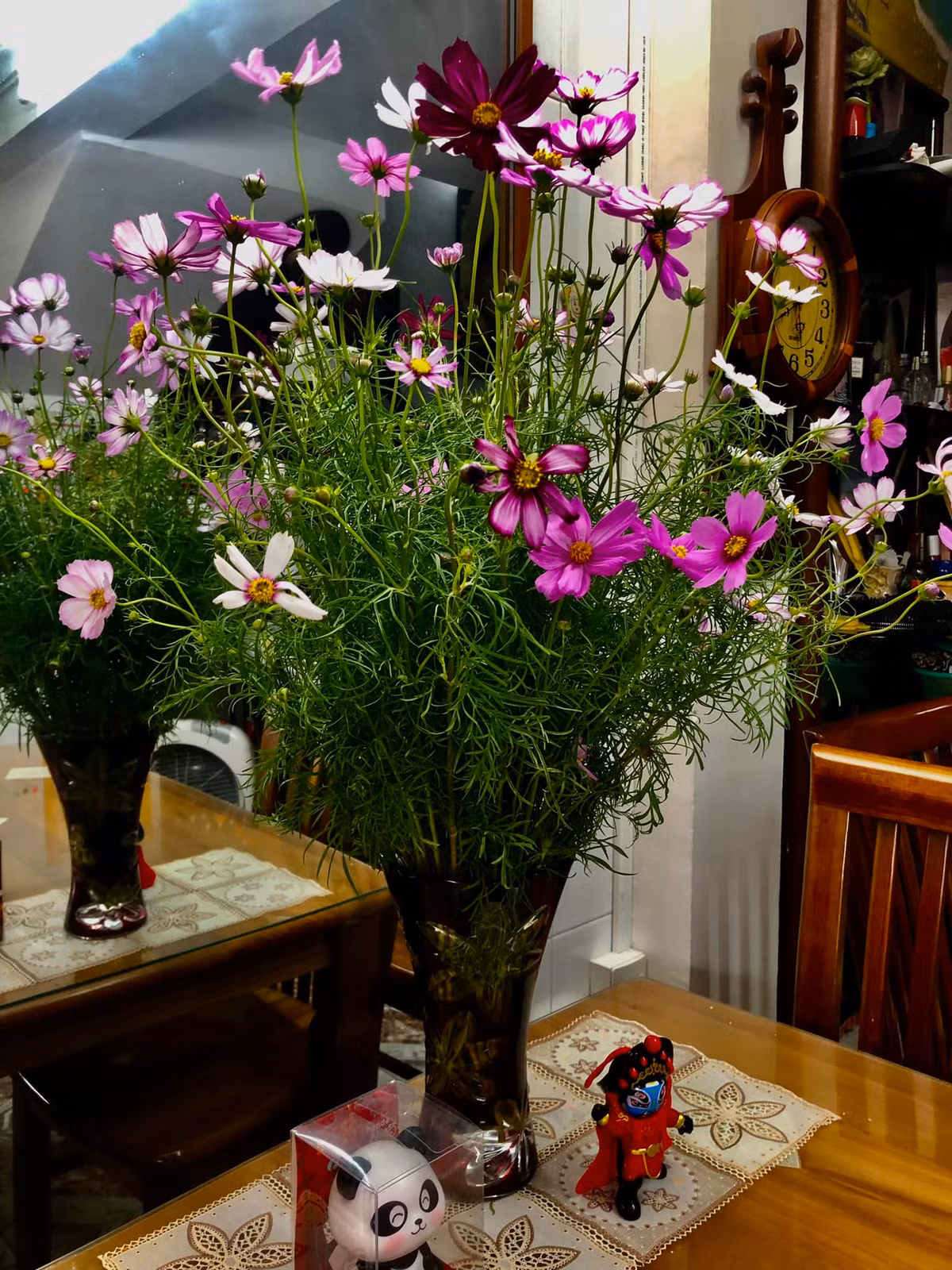 Danh hài Minh Vượng thường xuyên chia sẻ những bình hoa xinh xắn do chính mình thực hiện. Ảnh: FB Nguyễn Minh Vượng