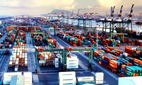 Ở vị trí quản lý, mức lương có thể là 3.000 - 4.000 USD/tháng (70 triệu đến 93 triệu đồng) và giám đốc lên đến 5.000 - 7.000 USD/tháng (khoảng 117 - 164 triệu đồng). Ảnh: Internet