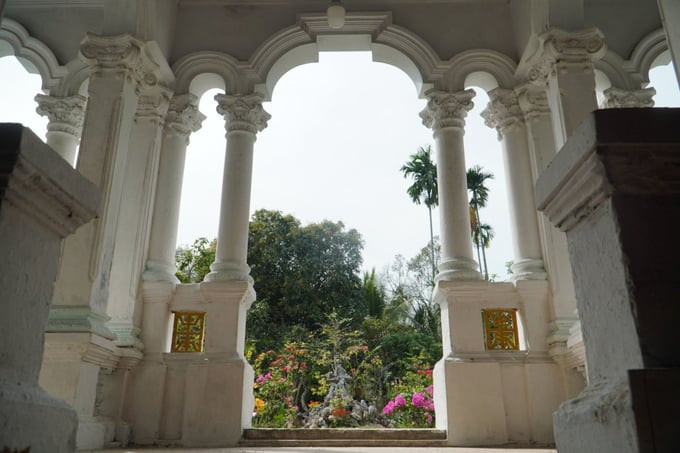 Ngôi nhà được khởi công xây dựng năm 1818 đến năm 1821 mới hoàn thành do ông tổ 6 đời trước của ông Lê Quang Xoát là ông Lê Văn Ký đứng ra xây dựng. Ảnh: Báo Ấp Bắc