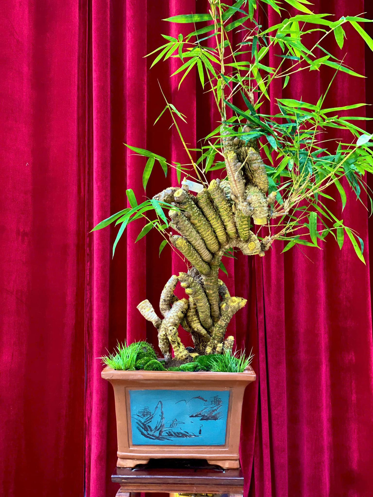 Tác phẩm "Đời đời ấm no". Ảnh: FB Nguyễn Sỹ Luân