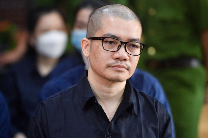 Cựu Chủ tịch Alibaba Nguyễn Thái Luyện bị tuyên án chung thân Cuu Chu tich Alibaba Nguyen Thai Luyen bi tuyen an chung than