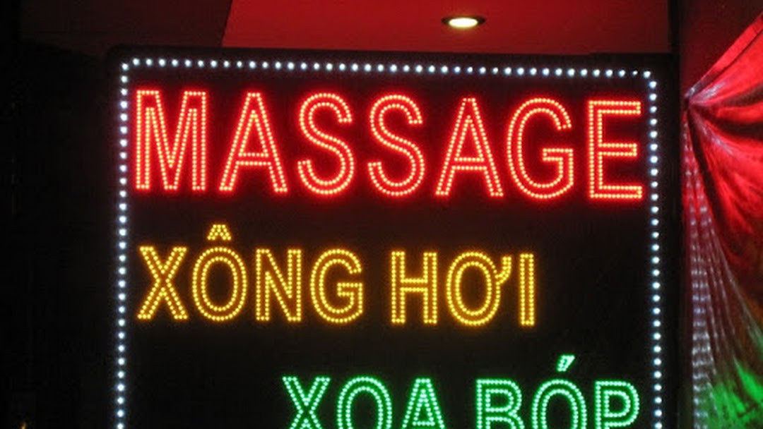 Chỉ khi những chứng cứ cụ thể được đưa ra thì chúng mới cúi đầu nhận tội. Chúng khai nhận, trước đó đã bán 4 cô gái khác cho các quán đang kinh doanh về tẩm quất, massage tại TP Nam Ninh, tỉnh Quảng Tây, Trung Quốc và kẻ cầm đầu trong đường dây này là Vi Thị Nghĩa (SN 1977, trú tại Sơn Động, Bắc Giang). Nghĩa là chủ quán tẩm quất massage hoạt động trá hình tại TP Nam Ninh, tỉnh Quảng Tây, Trung Quốc) (Ảnh minh hoạ, nguồn ảnh Internet)