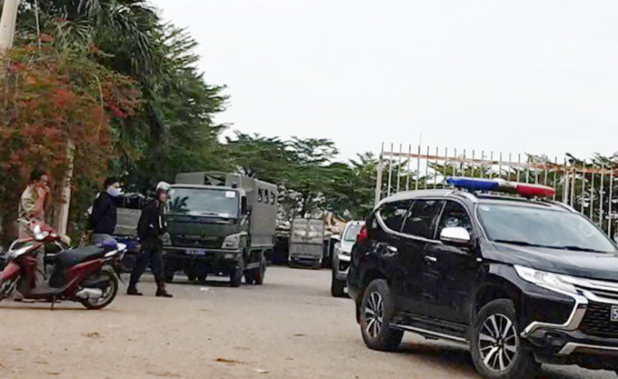 Qua đó, các chuyên án được xác lập để tập trung lực lượng, áp dụng đồng bộ các biện pháp nghiệp vụ đấu tranh, triệt phá các đường dây tội phạm “Môi giới hối lộ, Đưa hối lộ, Nhận hối lộ và Giả mạo trong công tác” do các đối tượng là giám đốc Trung tâm đăng kiểm cầm đầu và đồng bọn thực hiện tại TP HCM và các tỉnh Long An, Tiền Giang, Sóc Trăng, Đồng Tháp, Bến Tre. Sau khi xác định rõ vai trò, phương thức thủ đoạn hoạt động của các đối tượng trong các chuyên án, Công an TP HCM đã chỉ đạo triển khai kế hoạch phá án; tổ chức bắt giữ các đối tượng trong chuyên án, khám xét khẩn cấp tại 9 trung tâm Đăng kiểm.