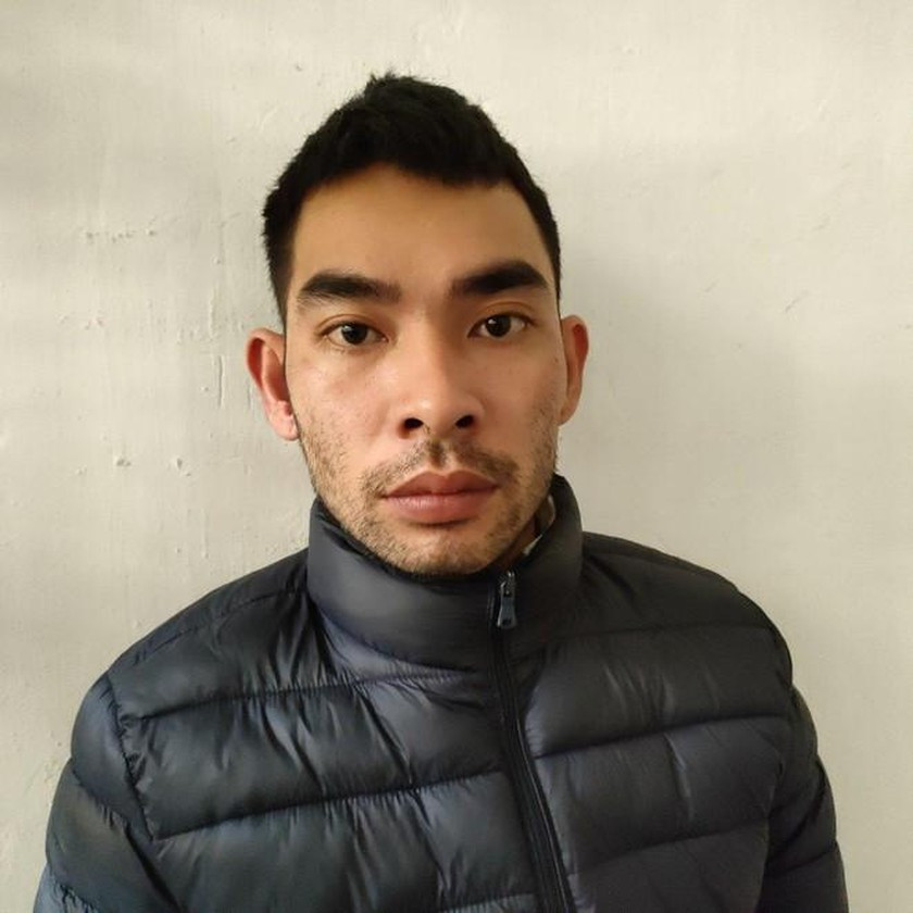  Nam thanh niên gọi gái mại dâm đi nhà nghỉ để lấy trộm xe: Nguyễn Văn Tươi (SN 1991, trú tại xã Hợp Tiến, huyện Mỹ Đức, Hà Nội) dùng thủ đoạn gọi gái mại dâm đến các nhà nghỉ, sau đó tìm cách lấy trộm xe máy của những người này. Cuối tháng 3/2022, Công an quận Hà Đông, Hà Nội ra quyết định khởi tố vụ án, khởi tố bị can và tạm giam đối với Nguyễn Văn Tươi về hành vi "Trộm cắp tài sản". 