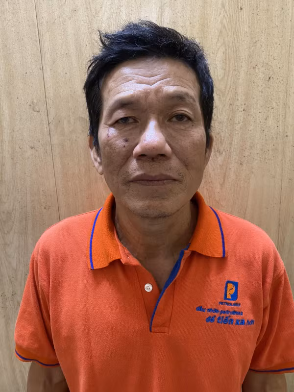 Mới đây, Cơ quan Cảnh sát điều tra Công an TP Hải Phòng đã ra quyết định khởi tố vụ án hình sự tội giết người và tạm giữ hình sự Nguyễn Thế Điểm (SN 1959, trú tại ngõ 98 Khúc Thừa Dụ, tổ 10, phường Vĩnh Niệm, quận Lê Chân, Hải Phòng) để điều tra theo quy định. (Ảnh: CAND)