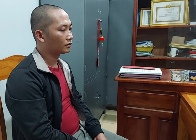  Bé gái 7 tuổi ở Bình Phước bị cha dượng đánh đập dã man: Ngày 29/7, Cơ quan Cảnh sát điều tra Công an huyện Đồng Phú (tỉnh Bình Phước) đã bắt tạm giam Trần Thanh Tú (SN 1999, ngụ xã Tân Hòa, huyện Đồng Phú) để điều tra hành vi hành hạ con riêng của vợ. Theo điều tra ban đầu, năm 2020, Trần Thanh Tú kết hôn với Lầu Y Lầu (SN 1997) và sinh sống tại ấp Đồng Tân, xã Tân Hòa, huyện Đồng Phú. 