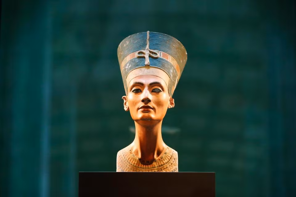 Nếu dự án thành công, các nhà khảo cổ học hy vọng có thể sử dụng kỹ thuật tương tự để tìm nơi yên nghỉ của Nữ hoàng Nefertiti - vợ pharaoh Akhenaten.