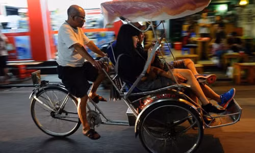 Danh sách 10 quốc gia tăng trưởng du lịch nhanh nhất thế giới được Tổ chức Du lịch Thế giới (UNWTO) đưa ra dựa trên đánh giá về sự gia tăng lượng khách quốc tế. Theo đó, Việt Nam đứng thứ 6 trong top 10 quốc gia có tốc độ tăng trưởng du lịch mạnh mẽ, tăng 31,2% lượng du khách nước ngoài đến thăm so với năm ngoái.