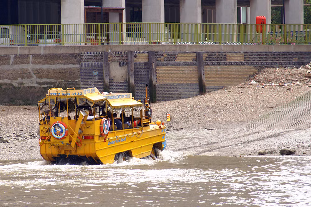 Giá vé sử dụng dịch vụ này được chia làm nhiều loại: vé trẻ em là 16 bảng Anh, vé dành cho người lớn 24 bảng Anh và loại vé dành cho gia đình 70 bảng Anh.