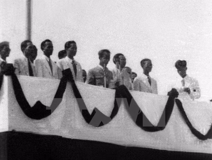 Lễ Độc lập ở Ba Đình diễn ra trong không khí trang nghiêm, hào hùng. Ảnh: Tư liệu TTXVN.