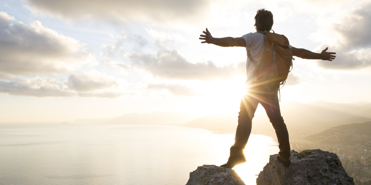 Sự tức giận bắt nguồn từ sự thiếu hiểu biết về chính mình. Tức giận cũng bắt nguồn từ mong muốn, sự tự hào, kích động hay nghi ngờ. Gốc rễ của nó là từ chính bạn, môi trường hay người khác chỉ là thứ yếu.