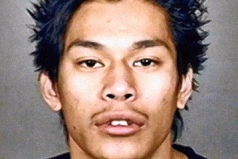 Năm 21 tuổi, Jeanson James Ancheta đã chiếm quyền điều khiển của khoảng 400.000 máy tính. Đây là một dạng tấn công phổ biến của tin tặc được gọi là botnet.