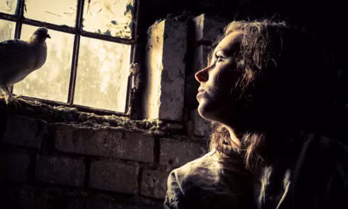 Đảo San Servolo nằm gần bờ biển Italy. Ngày nay, một bảo tàng trên đảo giúp mọi người ta hiểu hơn về lịch sử đau thương ở nơi đây. Cụ thể, bảo tàng này từng là một bệnh viện mà người ta thành lập vào thế kỷ 18 để điều trị cho binh sĩ bị thương.