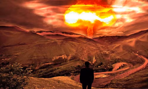 Tuy nhiên, nếu bạn đang ở khu vực nhiễm xạ nguy hiểm thì có thể phải ở nơi trú ẩn an toàn khoảng 1 tháng để nguy cơ phơi nhiễm phóng xạ giảm xuống mức thấp nhất.