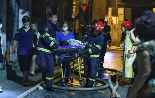 Chay chung cu mini o Ha Noi: Benh vien bao cao so nguoi thuong vong