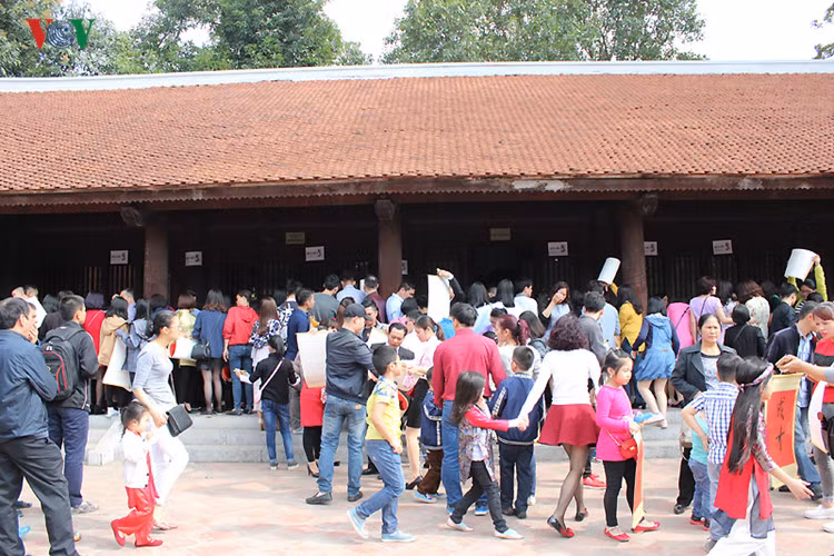 Tục xin chữ đầu năm đã có từ lâu và ngày một thịnh hành, là một nét đẹp văn hóa của người Việt mỗi dịp Tết đến xuân về.