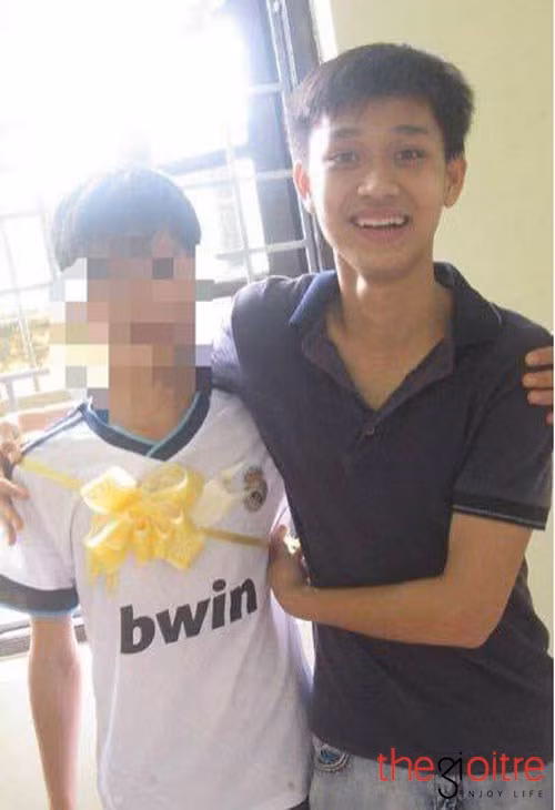 Khi mới bắt đầu tập gym, Thành gặp rất nhiều khó khăn. Việc tập luyện bị hạn chế do: thiếu đồ tập, không có người chỉ dẫn, nhiều lần tập sai động tác khiến Thành bị chấn thương nặng. Và đã có lúc cậu định bỏ cuộc giữa chừng... Sau đó với động lực "lột xác" thay đổi bản thân, cậu sinh viên chuyên ngành dinh dưỡng đã mày mò tìm những phương pháp tập luyện, theo dõi các video hướng dẫn của các HLV chuyên nghiệp trên mạng internet. Từ đó, chàng trai đã tự lập cho mình một giáo án tập luyện riêng.