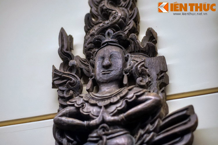 Đó là tinh thần được kế thừa từ truyền thuyết Lạc Long Quân và Âu Cơ, trong đó Lạc Long Quân là Rồng, là người cha, Âu Cơ là Tiên, là người mẹ. Và tất cả mọi người Việt đều là “con Rồng cháu Tiên”.