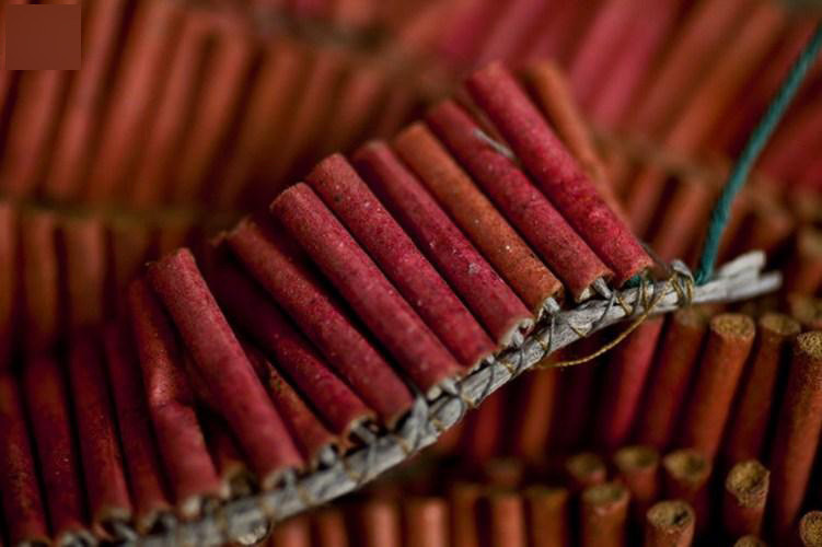 Vì lý do an toàn, kể từ ngày 1/1/1995, việc sản xuất, buôn bán và đốt các loại pháo nổ, thuốc pháo nổ bị nghiêm cấm trên phạm vi cả nước, khiến nhiều người tiếc nuối.