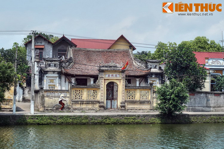 Kham pha bau vat kien truc co lang Nom, di san hiem co Viet Nam