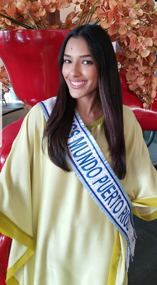 Đại diện Chile và Puerto Rico đều thuộc nhóm ứng viên tiềm năng của Hoa hậu Thế giới 2018. Những đối thủ nặng ký khác là đại diện của Pháp, Tây Ban Nha, New Zealand, Mexico, Jamaica...