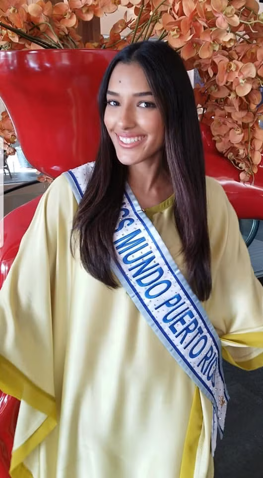 Đại diện Chile và Puerto Rico đều thuộc nhóm ứng viên tiềm năng của Hoa hậu Thế giới 2018. Những đối thủ nặng ký khác là đại diện của Pháp, Tây Ban Nha, New Zealand, Mexico, Jamaica...