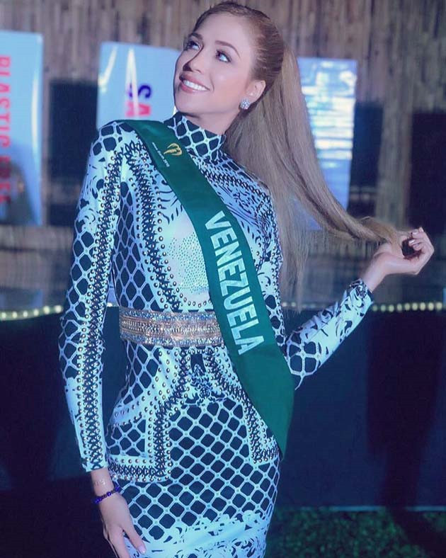 Trên mạng xã hội, nhiều ý kiến cho rằng nếu không gặp sự cố, rất có thể Diana sẽ ghi tên vào top 4. Một số khán giả đồn đoán cô bị choáng vì chế độ ăn kiêng khắc nghiệt giữ dáng. Mới đây, khi người đẹp đăng clip ngắn ghi lại những khoảnh khắc ấn tượng của cô trên sân khấu chung kết Miss Earth 2018, nhiều người hâm mộ để lại bình luận động viên. Một thành viên mạng viết: "Chuyện xảy ra hôm qua là điều không ai mong muốn. Dù sao chúng tôi vẫn tự hào về bạn. Có thể bạn không có duyên với Hoa hậu Trái đất".