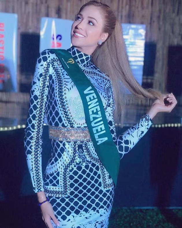 Trên mạng xã hội, nhiều ý kiến cho rằng nếu không gặp sự cố, rất có thể Diana sẽ ghi tên vào top 4. Một số khán giả đồn đoán cô bị choáng vì chế độ ăn kiêng khắc nghiệt giữ dáng. Mới đây, khi người đẹp đăng clip ngắn ghi lại những khoảnh khắc ấn tượng của cô trên sân khấu chung kết Miss Earth 2018, nhiều người hâm mộ để lại bình luận động viên. Một thành viên mạng viết: "Chuyện xảy ra hôm qua là điều không ai mong muốn. Dù sao chúng tôi vẫn tự hào về bạn. Có thể bạn không có duyên với Hoa hậu Trái đất".