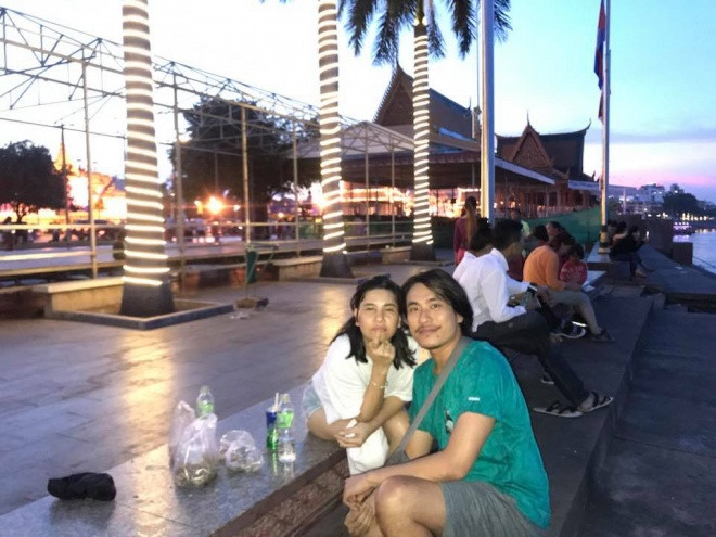 Cat Phuong - Kieu Minh Tuan vui ve di choi o Campuchia-Hinh-3