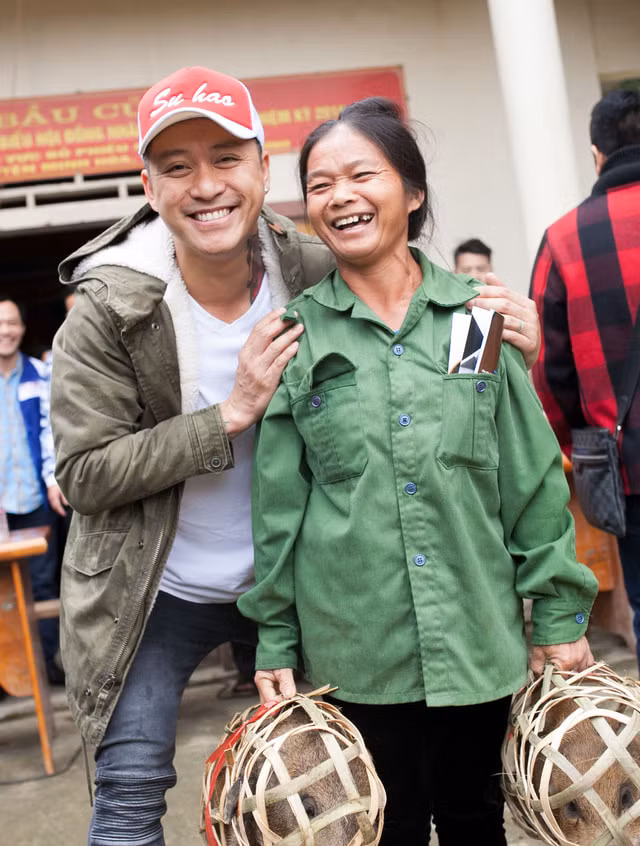 Tuan Hung rang ro di dien sau cu soc huy show phai nhap vien-Hinh-3