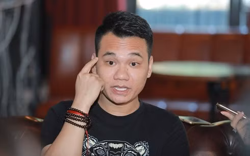 Khac Viet xin loi vi chui tuc: “Toi da say va khong kiem soat“
