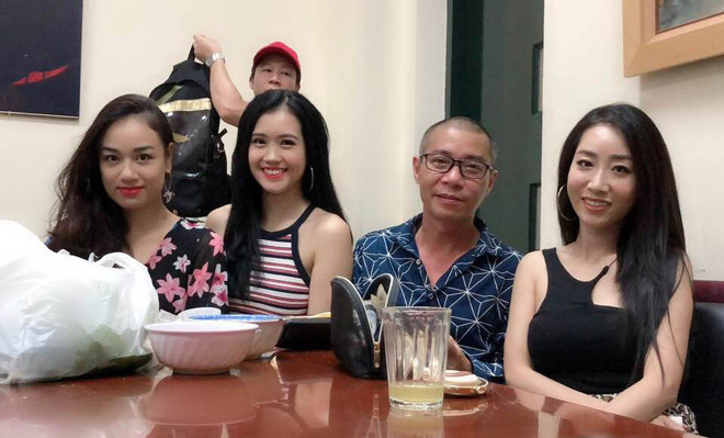 Trước đó vài ngày, Công Lý vẫn để kiểu đầu đinh. Kiểu đầu ngày một ít tóc này được dự đoán để phù hợp với vai diễn của nam nghệ sĩ.