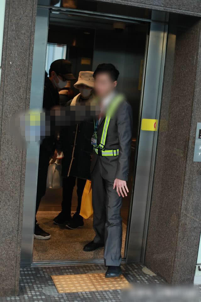 Các blogger Trung Quốc cũng đăng tải thông tin Phong - Dĩnh sẽ tổ chức hôn lễ vào 12/12 tới đây.