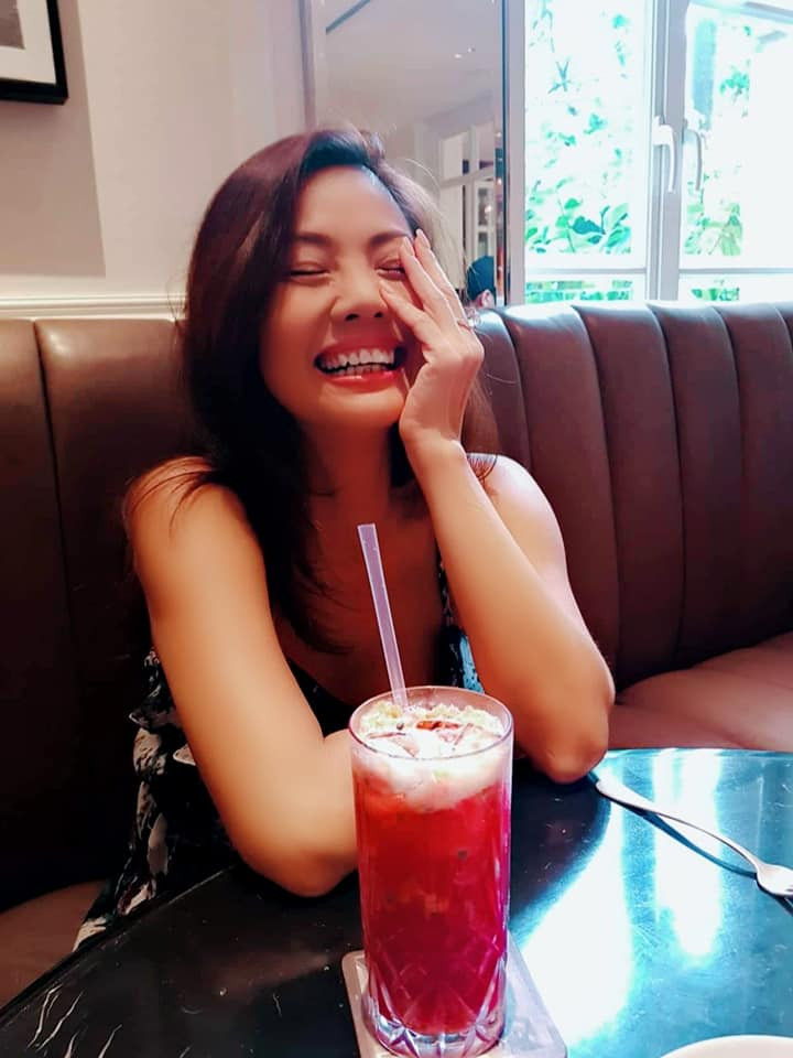 Trên trang cá nhân, Hồ Lệ Thu bày tỏ "nỗi nhớ ai giữa Sài Gòn" khiến nhiều người tin chắc chị đang có tình mới. Dẫu vậy, khi liên lạc với Hồ Lệ Thu hỏi về chuyện tình cảm, chị trả lời qua loa: "Vì chưa có chuyện gì chắc chắn và sợ nói trước bước không qua nên cho Thu giữ bí mật chuyện này".