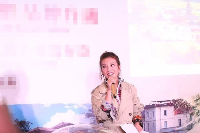 Trieu Vy bi phan doi du doi khi xuat hien sau an phat-Hinh-3