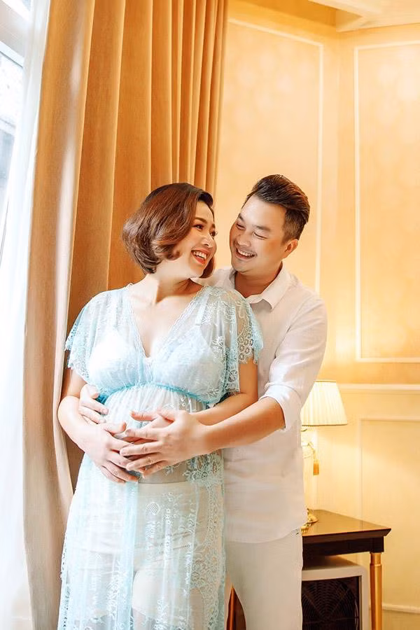 Dien vien Le Khanh sinh con trai dau long nang 3,3 kg-Hinh-2