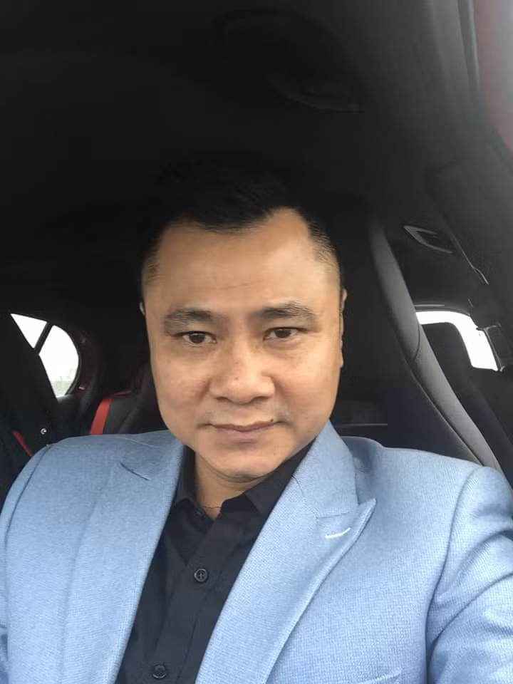 Tu Long buc xuc vi bi loi dung hinh anh ban thuoc viem dai trang-Hinh-2