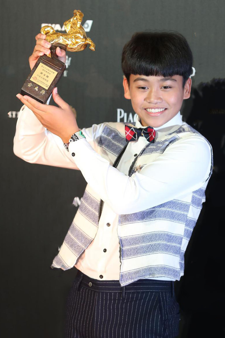 Diễn viên trẻ Chung Gia Tuấn đạt giải Diễn viên mới xuất sắc.