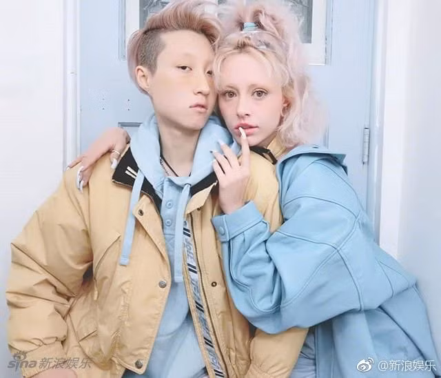 Con gai 19 tuoi cua Thanh Long ket hon voi ban gai 31 tuoi-Hinh-2