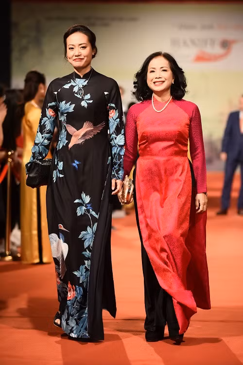 Diễn viên Hồng Ánh.