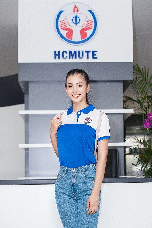 Cô sẽ được tài trợ toàn bộ học phí của 3 năm học tại Việt Nam và năm cuối bao gồm chi phí ăn ở và học tập tại Trường ĐH Sunderland.