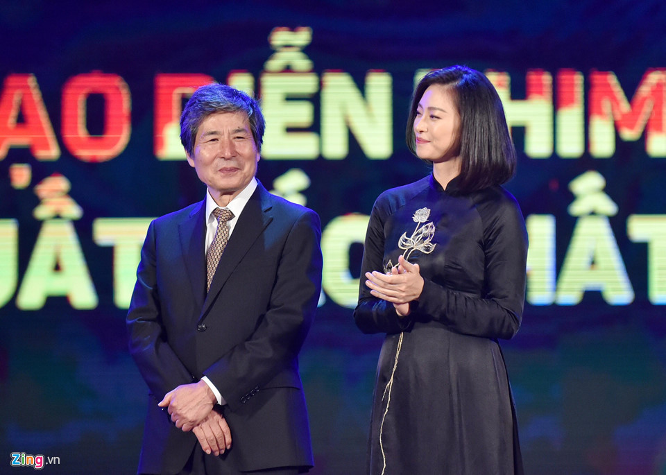 Ở mảng phim dài năm nay, Ngô Thanh Vân là đại diện của nước chủ nhà trong danh sách ban giám khảo. Cô cho rằng trải nghiệm theo dõi 12 bộ phim đến từ 12 nền văn hóa khác nhau sẽ giúp ích cho bản thân rất nhiều trong tương lai, đặc biệt ở lĩnh vực sản xuất.