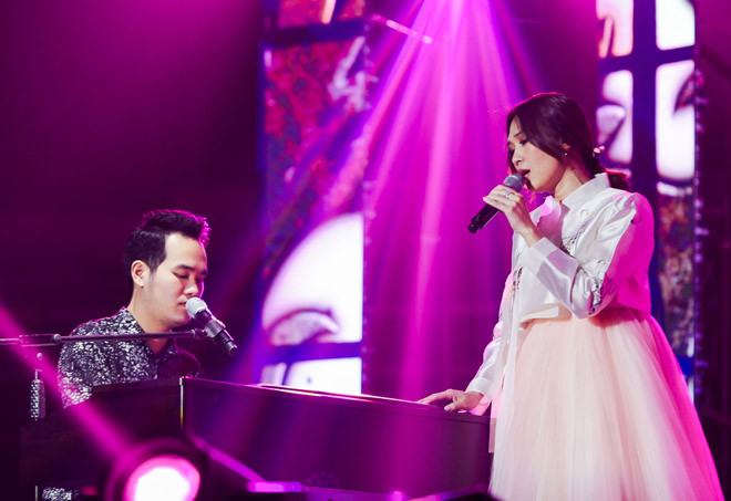 Một điểm nhấn khác trong chương trình chính là sự hóm hỉnh, dễ thương của Mỹ Tâm. Tuy là người Việt Nam, nhưng nữ ca sĩ vẫn trò chuyện và đối thoại với khán giả bằng tiếng Hàn hệt như người bản xứ.